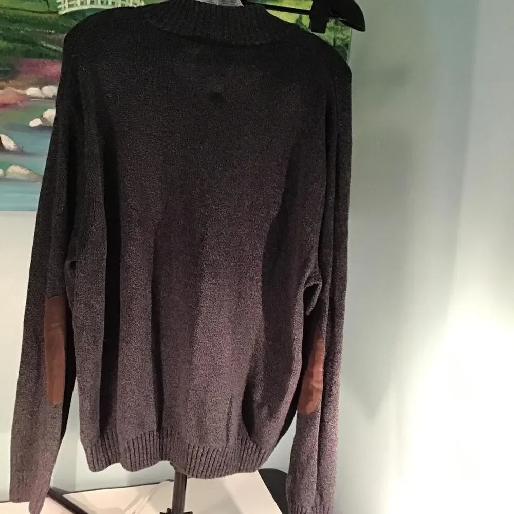 Chaps Men's Grey and Brown Jumper